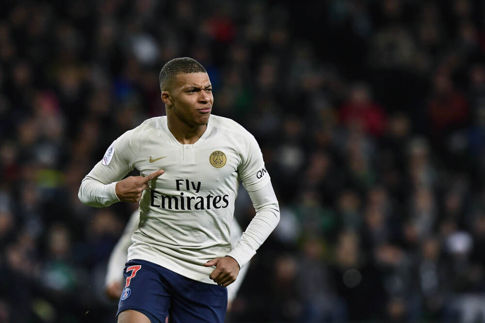 香港11月商品整体出口货值按年上升18.8%